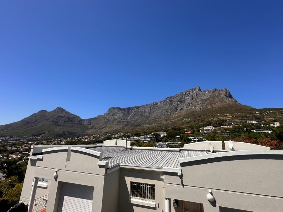 4 Bedroom Property for Sale in Higgovale Western Cape